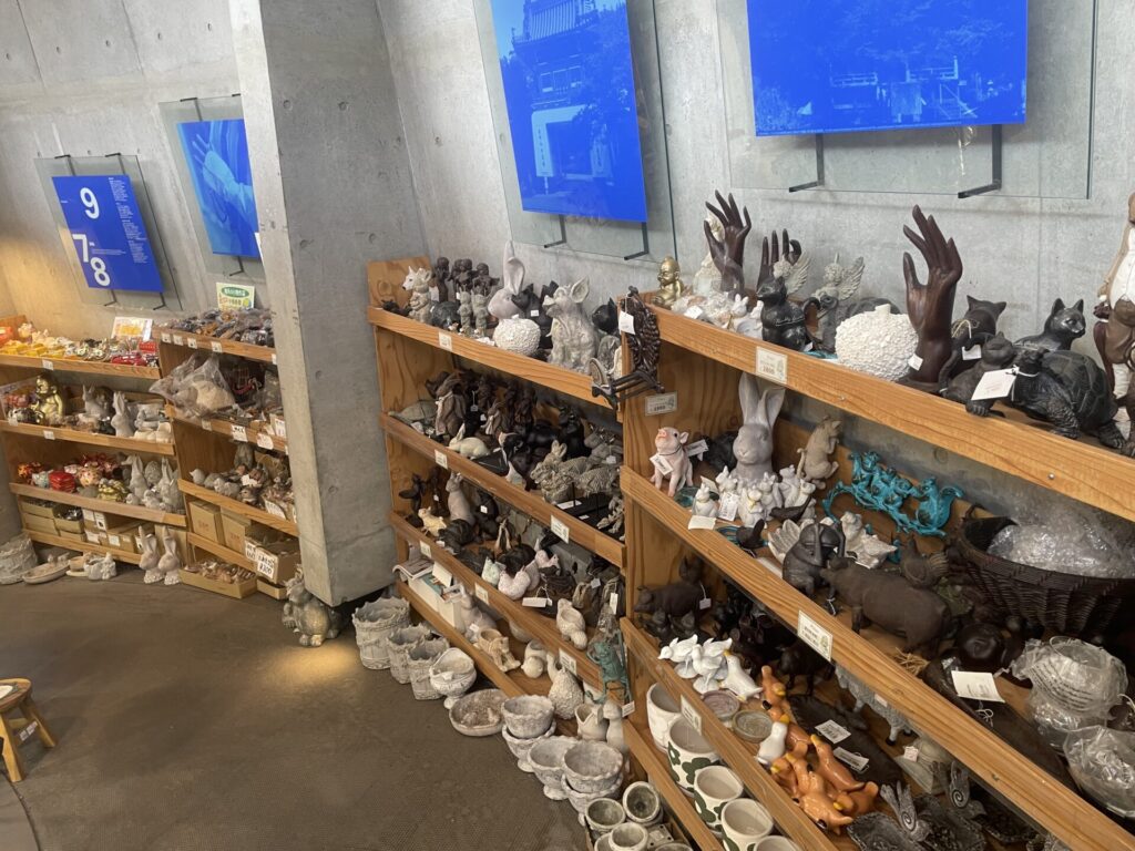 土成道の駅店内