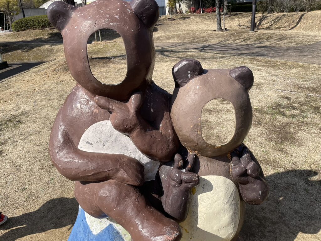 あすたむらんど徳島たぬきのオブジェ