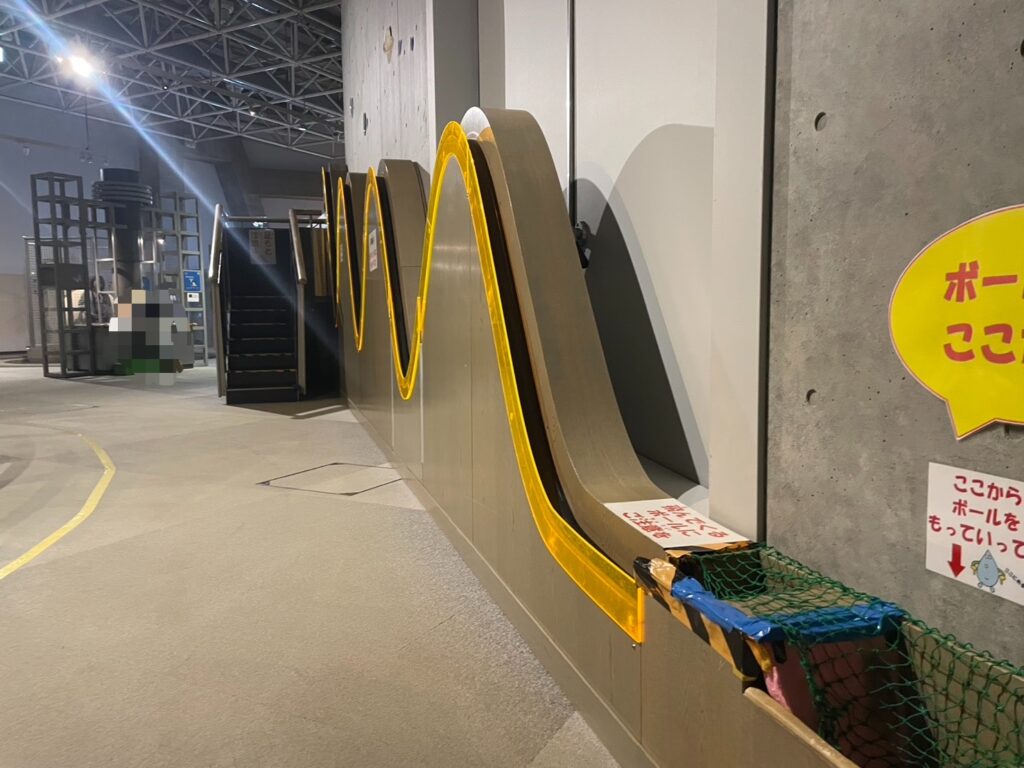 あすたむらんど徳島ボールの加速度を音で確かめる体験